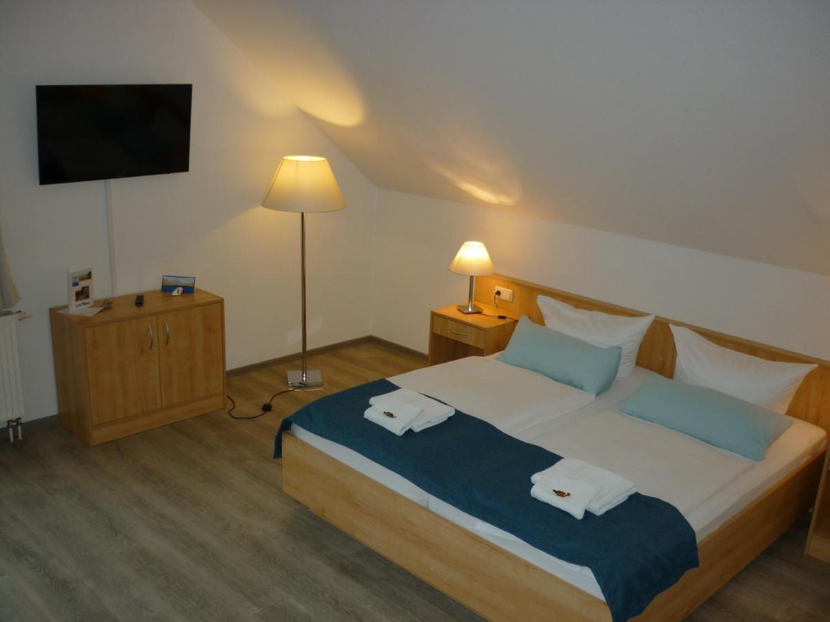 Pension Zum Leuchtturm Bastorf Екстериор снимка