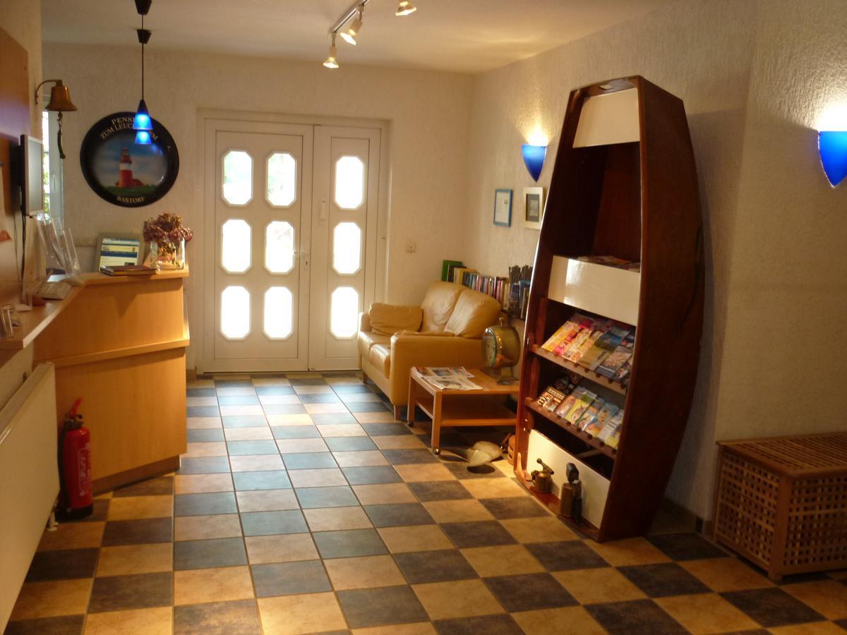 Pension Zum Leuchtturm Bastorf Екстериор снимка