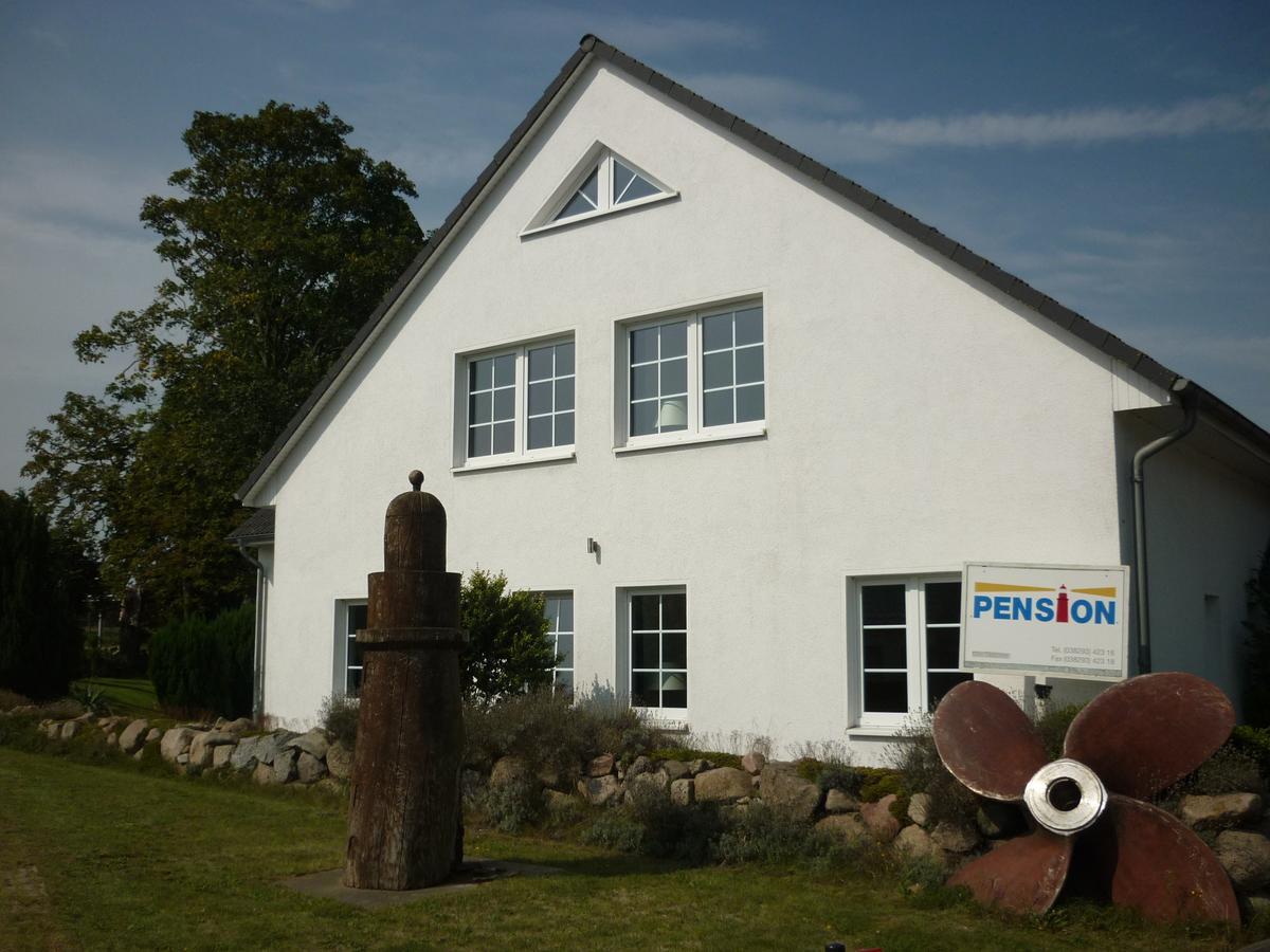 Pension Zum Leuchtturm Bastorf Екстериор снимка