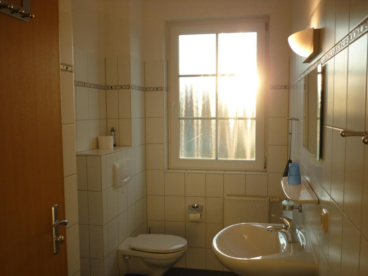Pension Zum Leuchtturm Bastorf Екстериор снимка