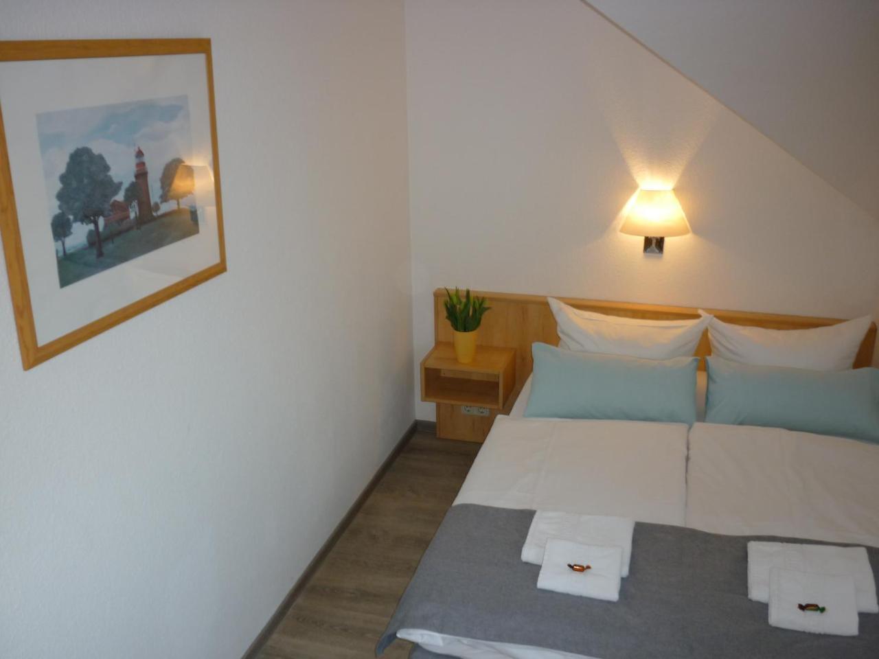 Pension Zum Leuchtturm Bastorf Екстериор снимка