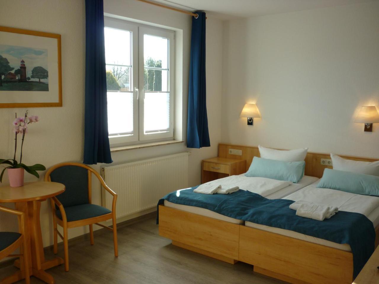 Pension Zum Leuchtturm Bastorf Екстериор снимка