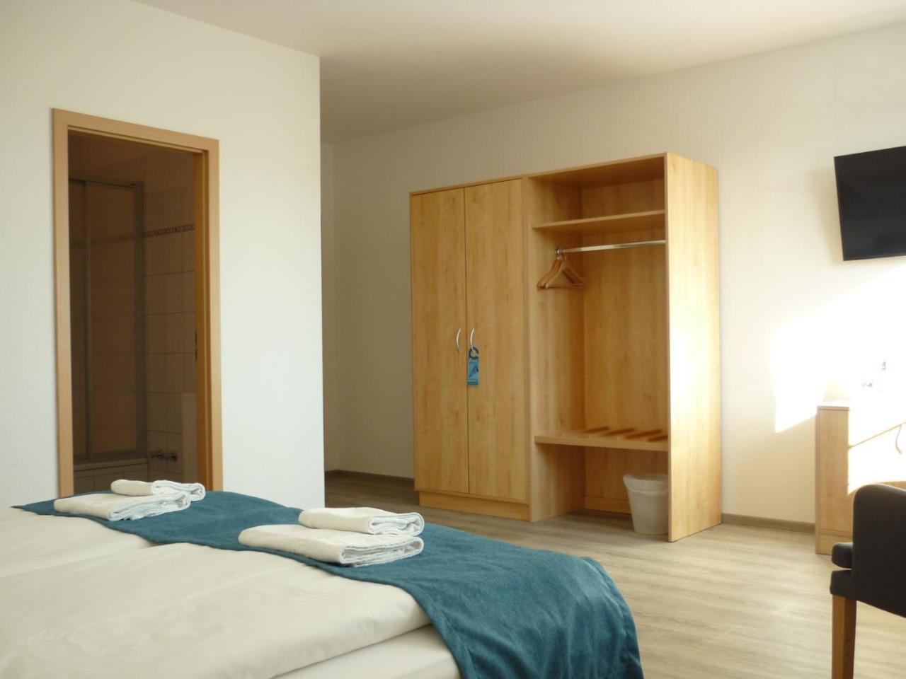 Pension Zum Leuchtturm Bastorf Екстериор снимка